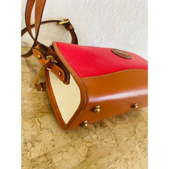 Customized Vtg DOONEY and BOURKE colorblock varsity small crossbody/shoulder bag - Picture 8 of 9